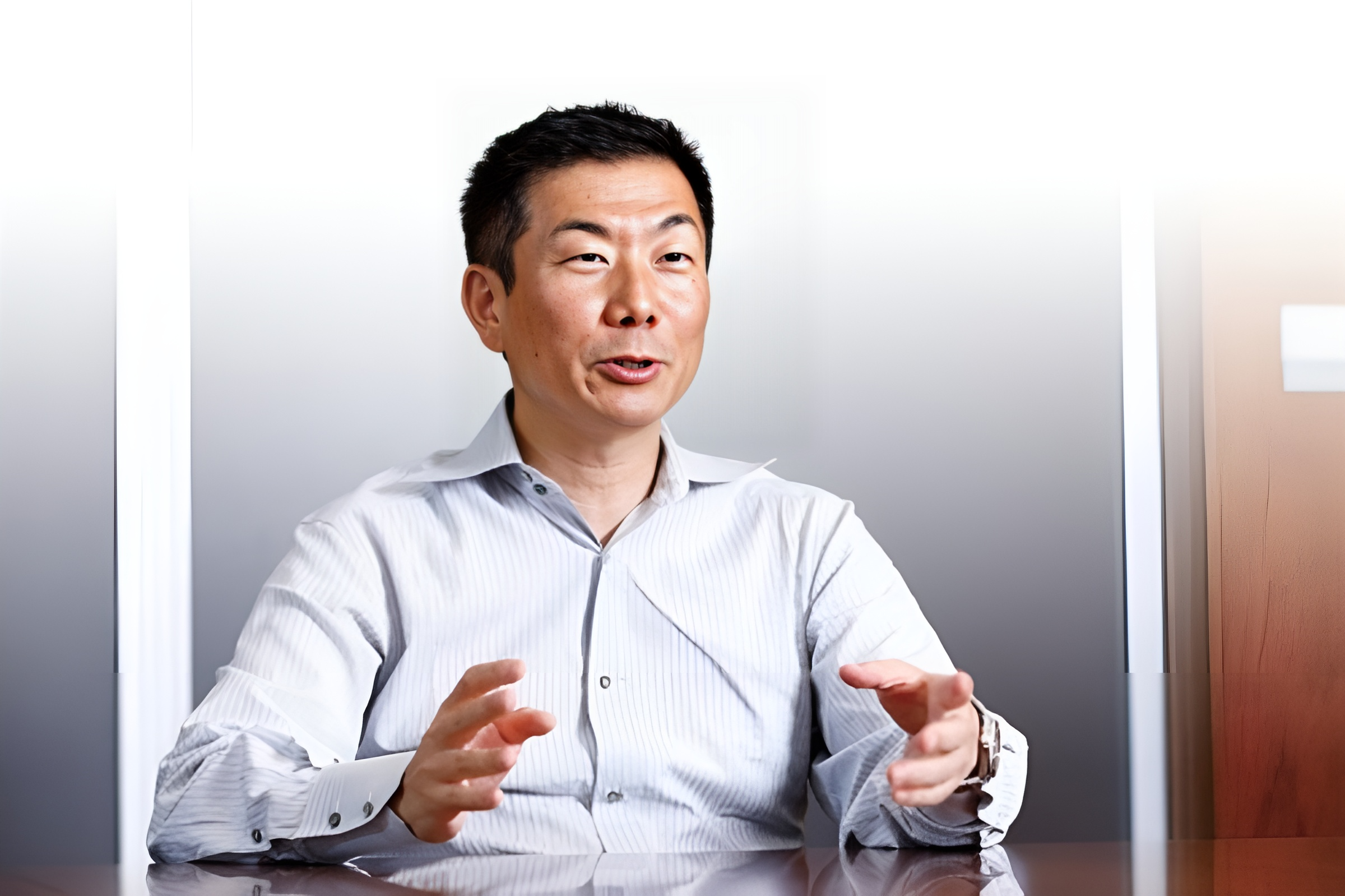 snapedit-1703842184106-4106-1703844899-1 Chủ tịch kiêm CEO Disco Kazuma Sekiya. Ảnh: Toshiharu Takei