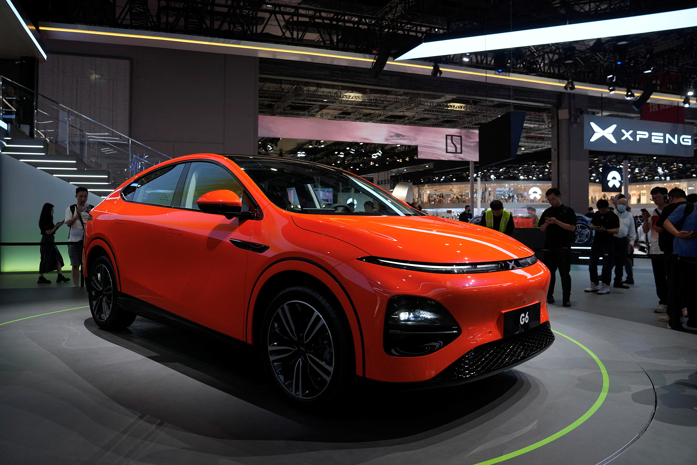 Một chiếc Xpeng G6 tại Triển lãm ôtô Thượng Hải tháng 4/2023. Ảnh: Reuters