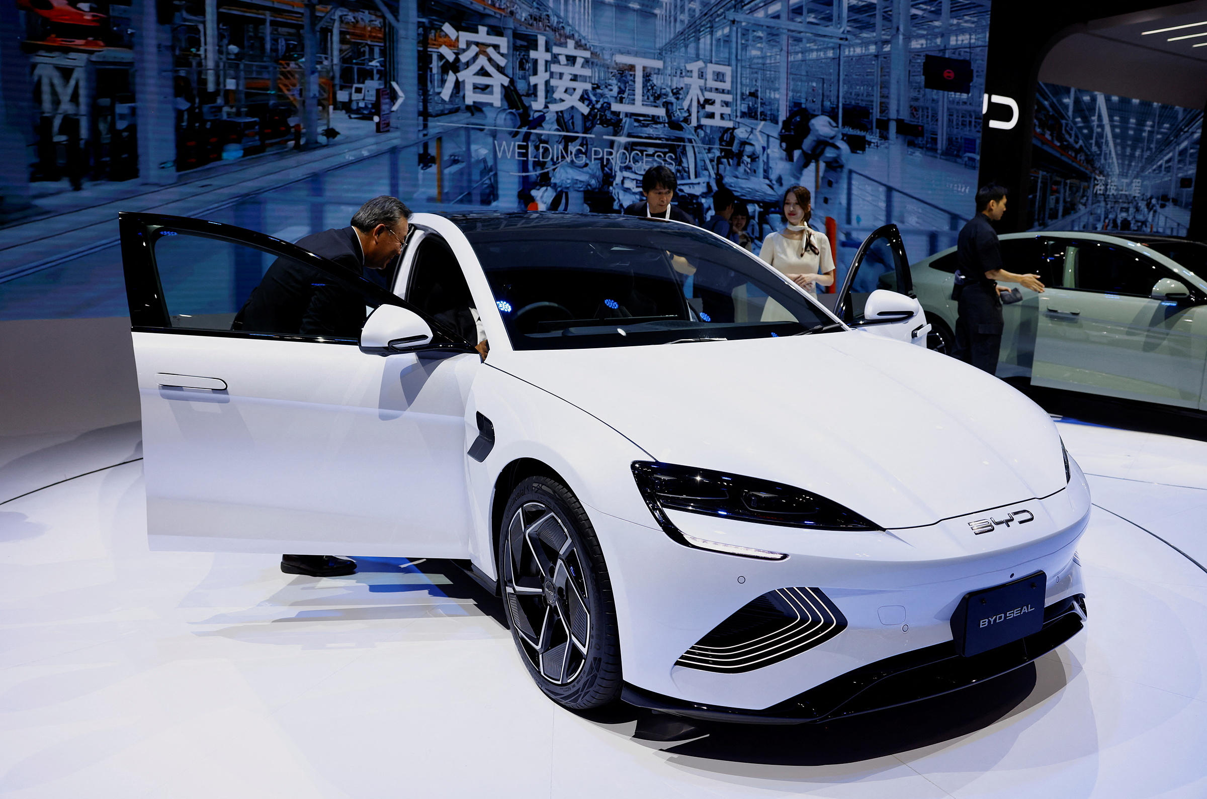 Xe Seal của BYD tại một triển lãm ở Nhật Bản tháng 10/2023. Ảnh: Reuters